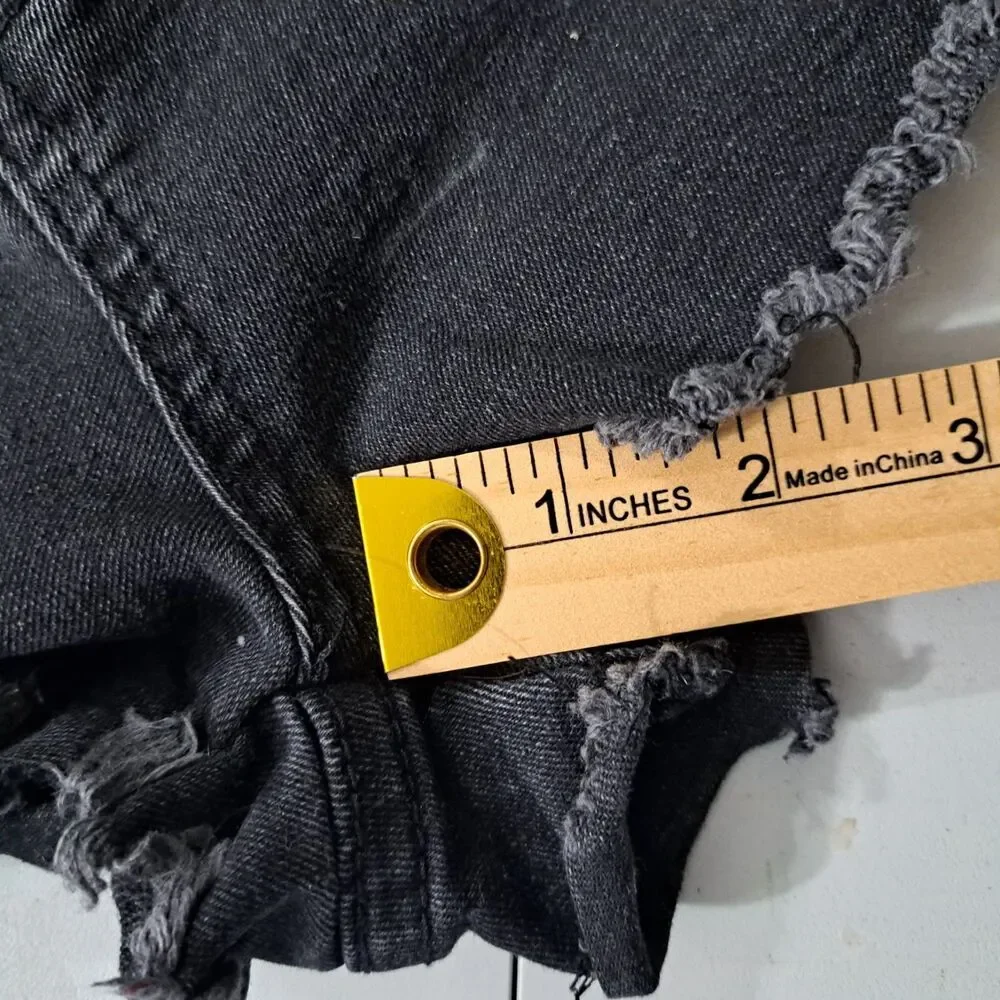 Shein Cut-Off Jean Shorts Women's Size: L 40/42  8/10 Black  Denim Stretch